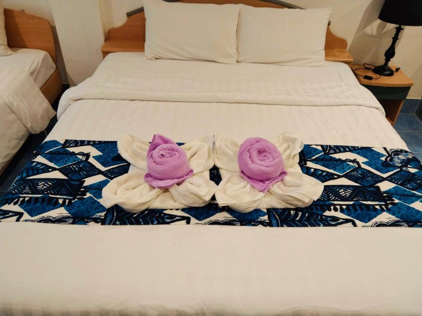 The L Hua Hin Hotell Exteriör bild